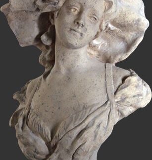 Suzanne Bust Statue