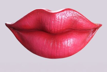 Wall Mounted Red Lips Statue