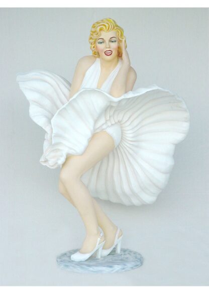 Marilyn Monroe Statue