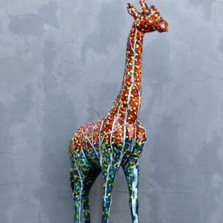 Popart Giraffe Statue