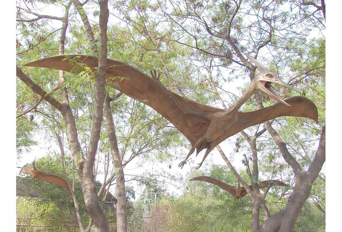 Pterosaurus Statue