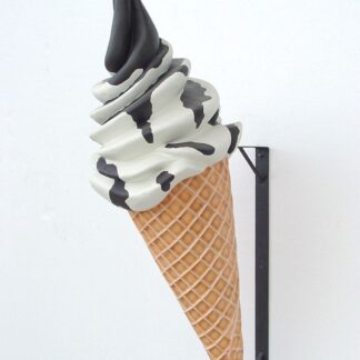 Vanilla Sundae on Cone Wall Display